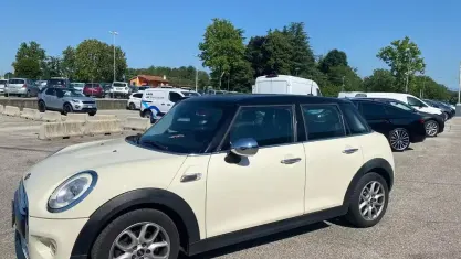 Usata Mini Cooper D Business 116 CV (85 kW) 2015 Utilitaria