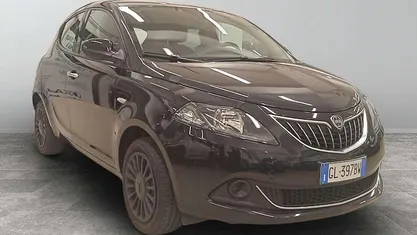 Nero Usata 2022 Lancia Ypsilon Silver Due volumi | 11.900 € (Buon prezzo)