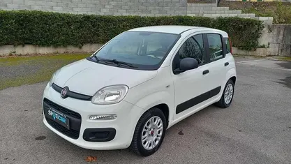 Bianco Usata 2015 Fiat Panda Lounge Due volumi | 5900 € (Ottimo prezzo)