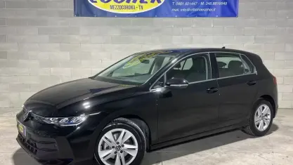 Usata VW Golf VIII Life 115 CV (84 kW) 2025 Nero Berlina