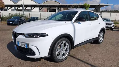 Bianco Usata 2022 Alfa Romeo Tonale Sprint SUV | 25.900 € (Buon prezzo)