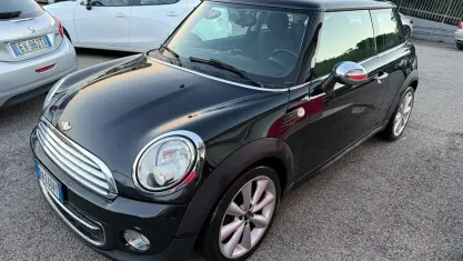 Usata Mini Cooper D 112 CV (82 kW) 2013 Nero Utilitaria