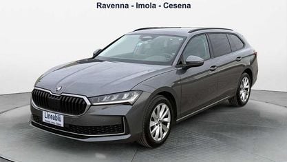 Gebraucht Skoda Superb Selection 150 PS (110 kW) 2025 Grau Kombi