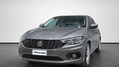 Usata Fiat Tipo Easy 120 CV (88 kW) 2018 Grigio Berlina