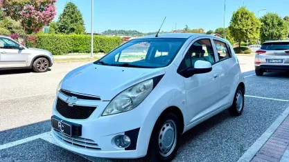 Usata Chevrolet Spark 65 CV (47 kW) 2012 Bianco Utilitaria
