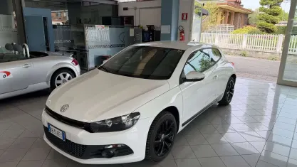 Begagnad VW Scirocco 122 HK (89 kW) 2011 Sportkupé