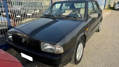 Gray Usata 1988 Alfa Romeo 33 Tre volumi | 5000 €