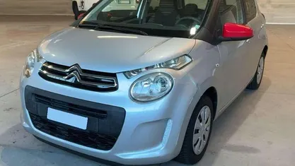 Argento Usata 2014 Citroën C1 Feel Due volumi | 6900 € (Buon prezzo)