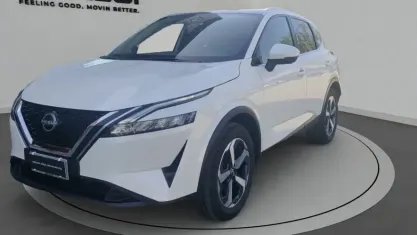 Usata Nissan Qashqai N-Connecta 140 CV (102 kW) 2023 White pearl brilliant SUV