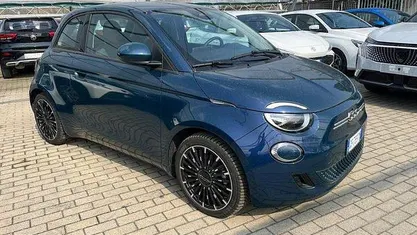 Usata Fiat 500e Icon 86 kW (118 CV) 2023 Utilitaria