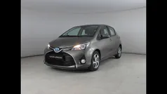 Grigio Usata 2017 Toyota Yaris Hybrid Active Tre volumi | 11.900 € (Buon prezzo)
