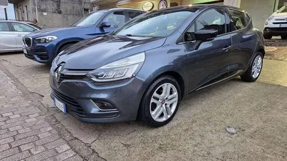 Grigio Usata 2019 Renault Clio IV Zen Tre volumi | 6999 € (Ottimo prezzo)