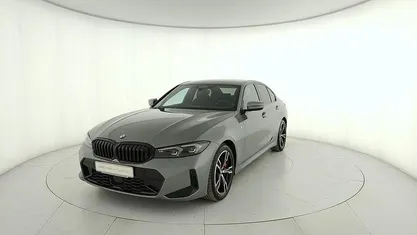 Usata BMW 320e M Sport 190 CV (139 kW) 2025 Grigio Berlina