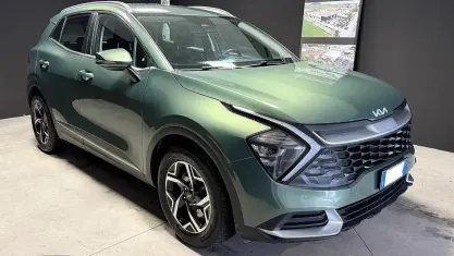 Usata Kia Sportage 136 CV (100 kW) 2023 Verde metallizzato SUV