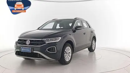 Usata 2024 VW T-Roc Life SUV | 26.300 € (Buon prezzo)
