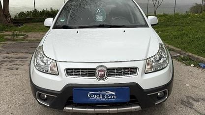 Usata Fiat Sedici 135 CV (99 kW) 2010 Bianco SUV