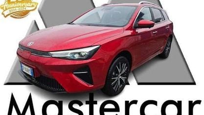 Usata MG MG5 EV Luxury 114 kW (156 CV) 2023 Rosso Station wagon