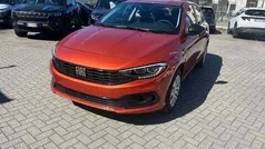 Arancione Nuova 2024 Fiat Tipo Due volumi | 18.490 € (Super prezzo)