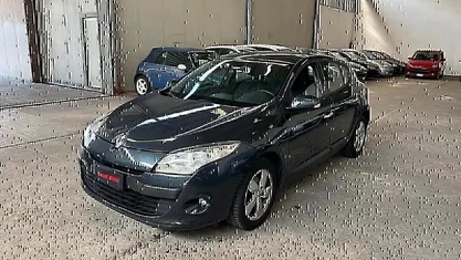 Usata Renault Mégane Dynamique 110 CV (80 kW) 2009 Berlina