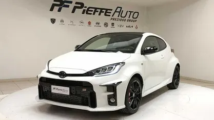 Usata Toyota Yaris 261 CV (191 kW) 2022 Utilitaria