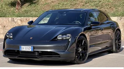 Begagnad Porsche Taycan Performance Package 300 kW (408 HK) 2022 Grå Kombi