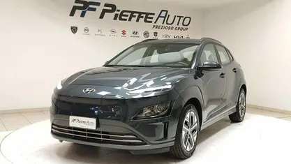 Usata Hyundai Kona 25 kW (35 CV) 2022 Blu SUV