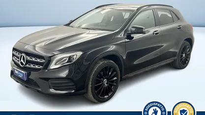 Nero metallizzato Usata 2019 Mercedes GLA200 Edition SUV | 23.250 € (Buon prezzo)