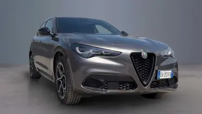 Usata Alfa Romeo Stelvio Veloce 210 CV (154 kW) 2024 Grigio vesuvio SUV