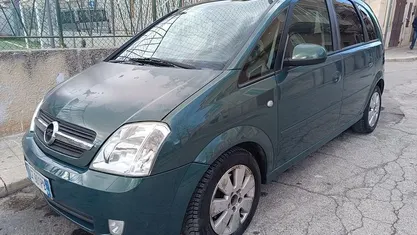 Usata Opel Meriva Cosmo 101 CV (74 kW) 2004 Monovolume