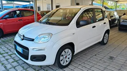 Usata Fiat Panda Pop 69 CV (50 kW) 2020 Bianco Utilitaria