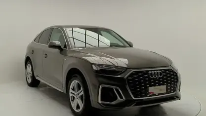 Usata Audi Q5 Sportback S-Line 204 CV (150 kW) 2024 Grigio chronos SUV