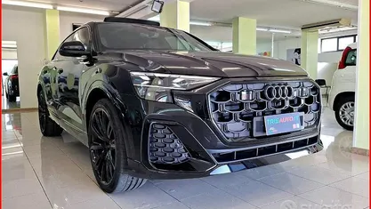 Nero Nuova 2025 Audi Q8 S-Line SUV | 93.500 € (Molto cara)