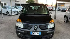 Nero Usata 2005 Renault Modus Privilege Monovolume | 1900 € (Buon prezzo)