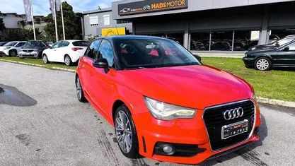Rosso Usata 2014 Audi A1 Admired Tre volumi | 8999 € (Buon prezzo)