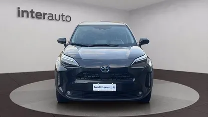 Nero metallizzato Usata 2022 Toyota Yaris Cross Lounge SUV | 21.990 € (Buon prezzo)