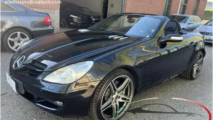 Begagnad Mercedes SLK350 272 HK (200 kW) 2007 Svart Cab