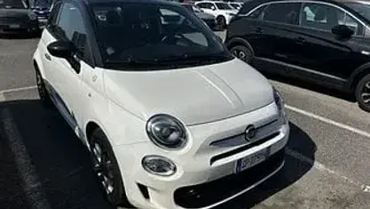 Usata Fiat 500 Dolcevita 69 CV (50 kW) 2022 Blu Utilitaria