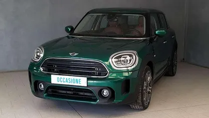 Usata Mini One Countryman 102 CV (75 kW) 2022 Verde SUV
