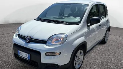 Usata 2023 Fiat Panda Due volumi | 11.900 € (Buon prezzo)