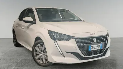 Usata Peugeot 208 Active 101 CV (74 kW) 2020 Bianco Utilitaria