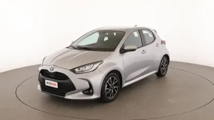 Usata Toyota Yaris Trend 116 CV (85 kW) 2023 Argento Utilitaria