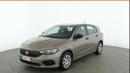 Usata Fiat Tipo Pop 95 CV (69 kW) 2018 Oro Berlina