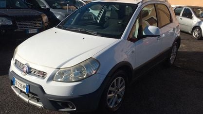 Usata Fiat Sedici Dynamic 135 CV (99 kW) 2011 Bianco SUV
