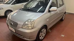 Argento(met.) Usata 2007 Kia Picanto 2 Due volumi | 2490 € (Buon prezzo)