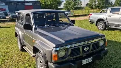 Usata Nissan Patrol 116 CV (85 kW) 1996 Grigio SUV