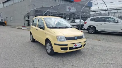 Usata Fiat Panda 54 CV (39 kW) 2006 Giallo Utilitaria