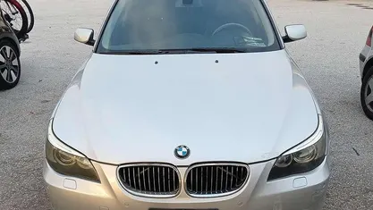 Argento Usata 2005 BMW 530 Station wagon | 4999 € (Buon prezzo)