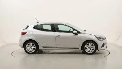 Usata Renault Clio Intens 140 CV (102 kW) 2021 Argentoargento Utilitaria