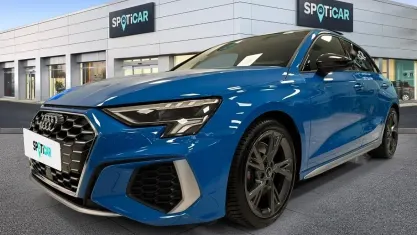 Usata Audi A3 Ambiente 310 CV (228 kW) 2022 Blu Berlina