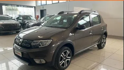 Occasion Dacia Sandero 90 ch (66 kW) 2018 Marron Berline